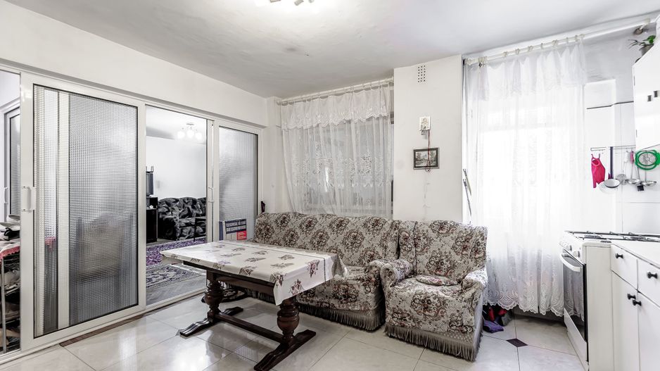 REZERVAT!!! Apartament cu 2 camere etaj 1 zona Uta - 104mp construiți - Poză 2