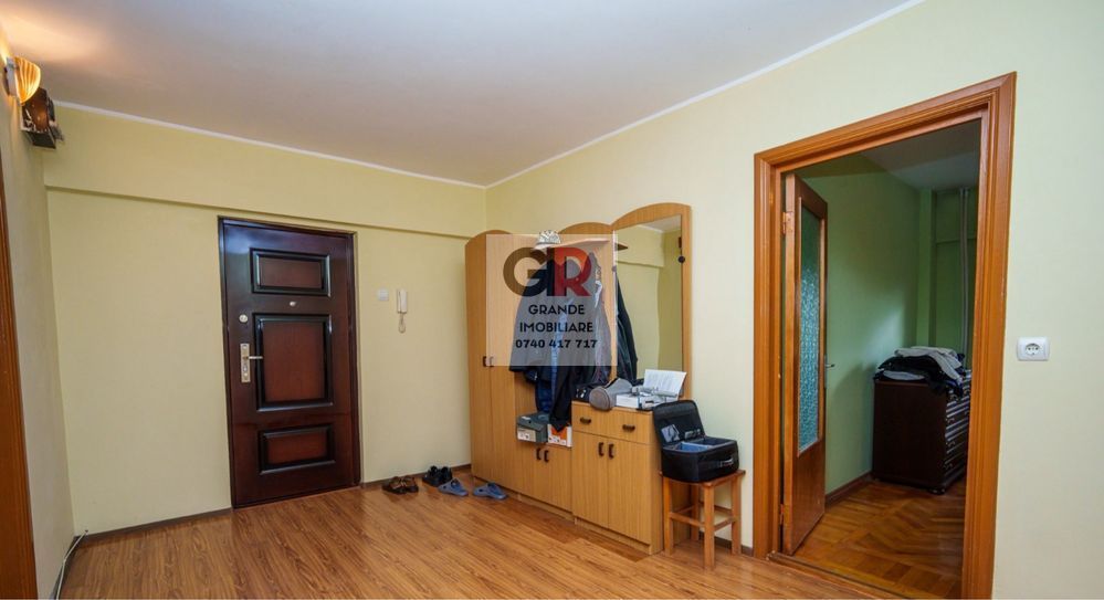 Str Victoriei - Apartament 2 cam decomandat Central - Poză 3