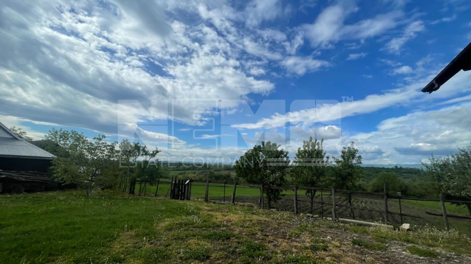 Casă la Rosu | Teren imprejmuit | Priveliste panoramica| Burla - Poză 7