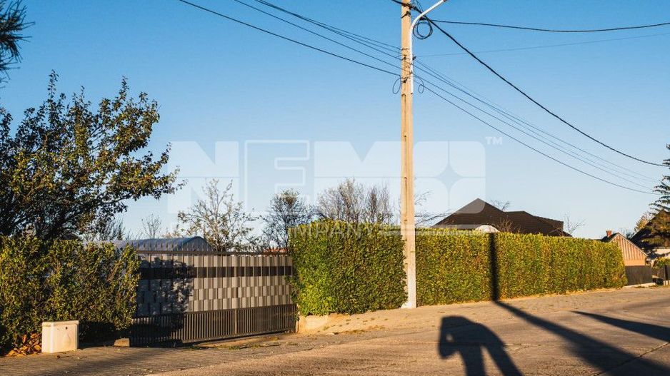 Casa de vanzare Horodnic de Sus zona centrala! - Poză 2