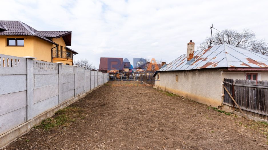 Grădină 300 mp - în oraș - Poză 3