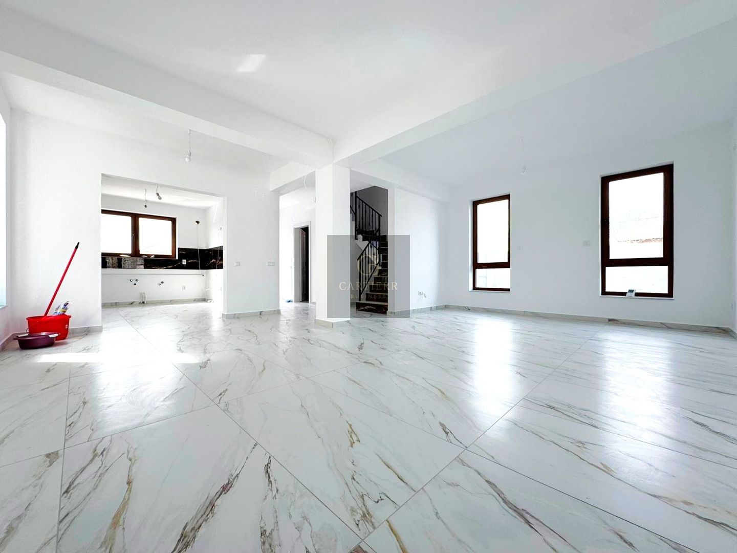 CASĂ + GARAJ | 5 CAMERE | BERCENI | - Poză 7