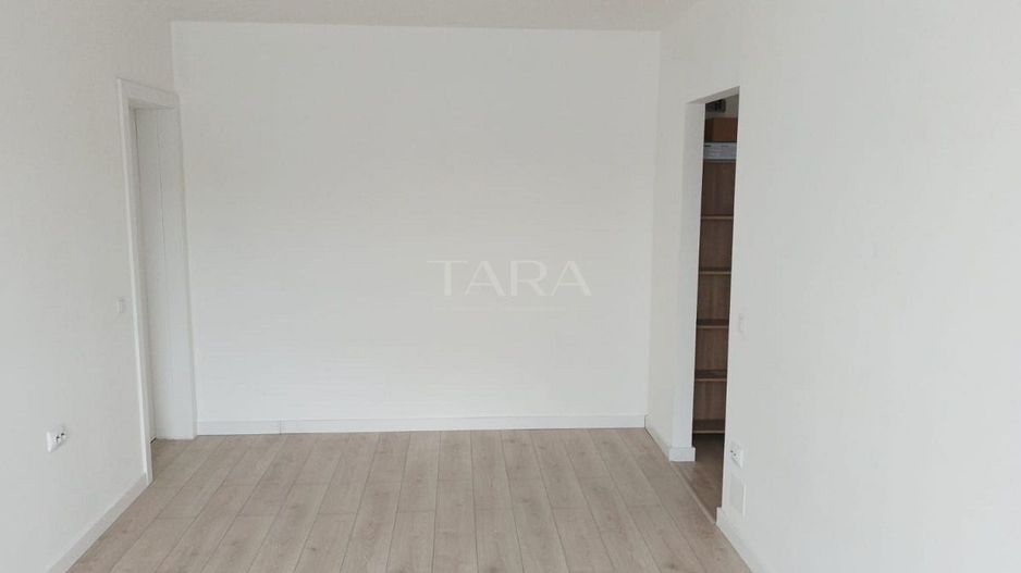 Apartament 2 camere, finisat, cu parcare – Florești, zona Vivo. - Poză 1