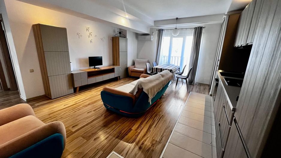 Apartament cu 3 camere de inchiriat in Cosmopolis - Poză 4