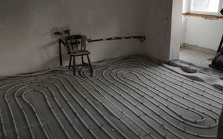 3 camere Bdul Dambovita parter cu balcon 2 bai - Poză 1