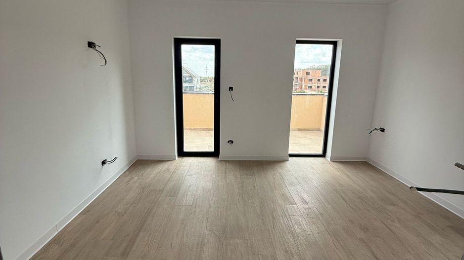 Duplex cu 3 dormitoare - Dumbravita - Poză 2