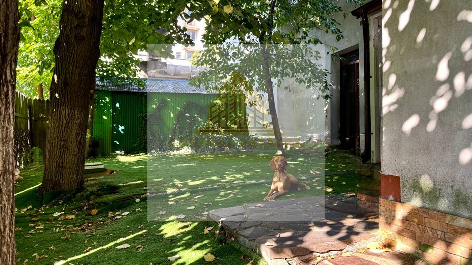 Spre Vânzare Proprietate remarcabilă cu 6 camere în inima Iașului ! - Poză 15