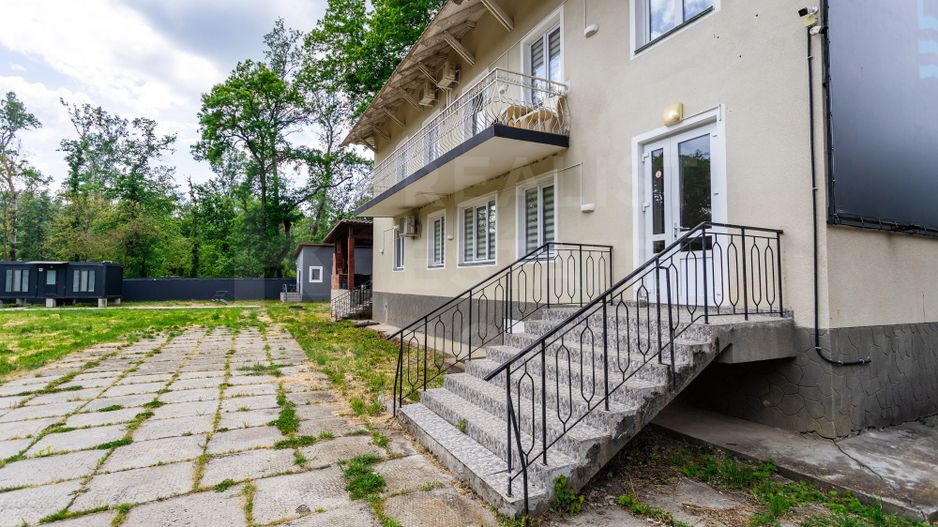 Vânzare bază de odihnă amplasat în centrul or. Vadu lui Vodă. - Poză 7