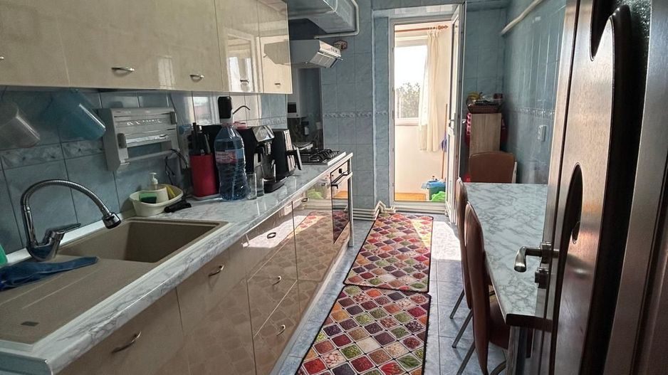 Apartament cu 4 cam în Micro 39 –Se vinde sau se schimbă cu 2 camere + diferenta - Poză 2