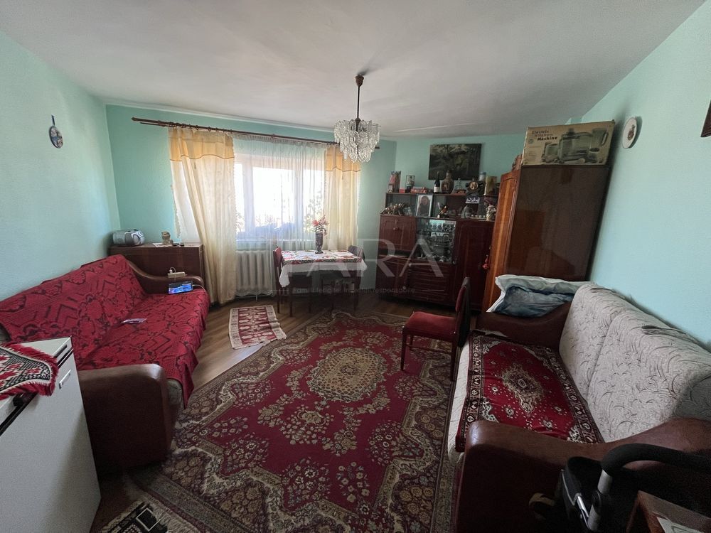 Vanzare apartament  zona FSEGA - Poză 2