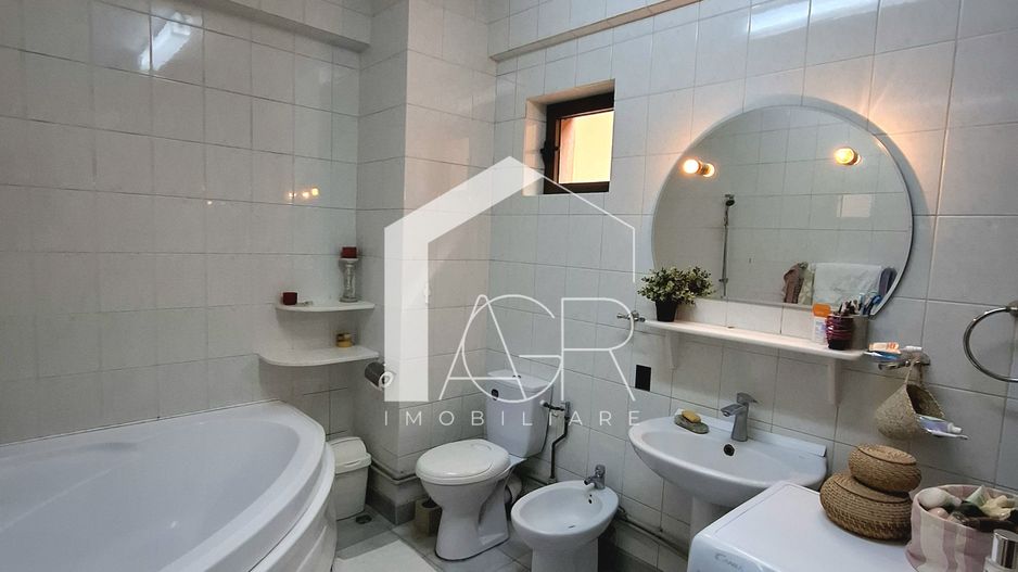 Apartament cu 4 camere, decomandat, zona Democratiei - Poză 12