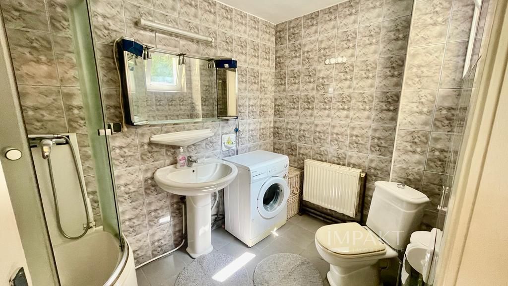 Casa deosebita cu 7 camere si piscina exterioara in cartierul Zorilor - Poză 17