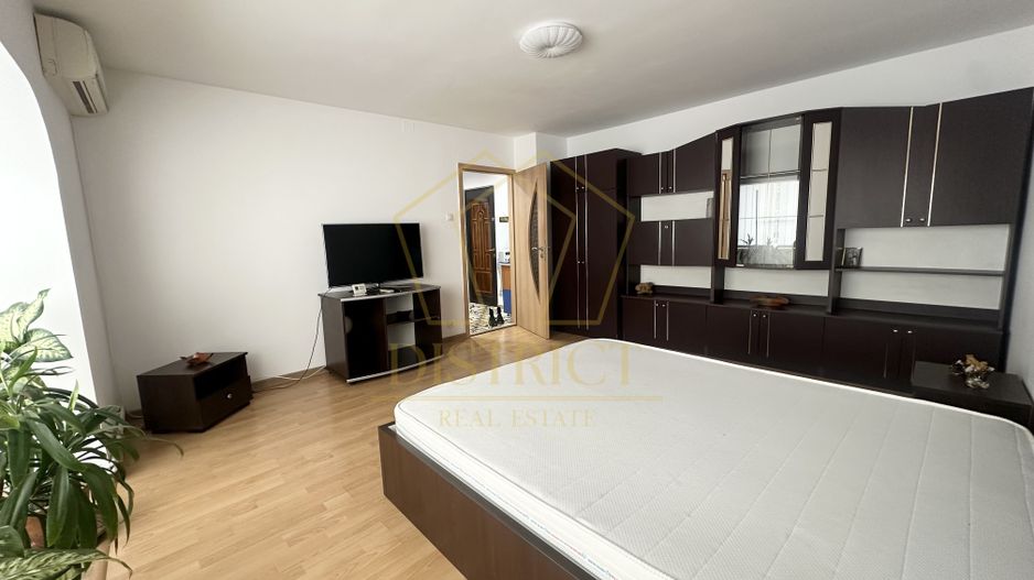 Apartament spatios cu 2 camere | Fabric - Poză 1