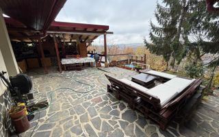 Casă de  vânzare cu vedere panoramică - Poză 1