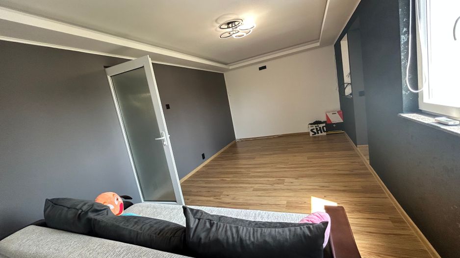 Casă P+1E cu terasă circulabilă, garaj amenajat și finisaje moderne - Poză 14