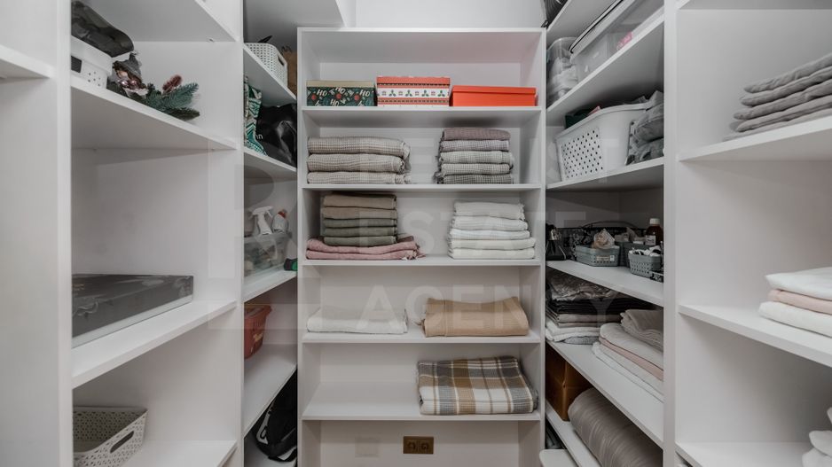 Vânzare, apartament, 2 dormitoare + living- 82 mp, Buiucani - Poză 16