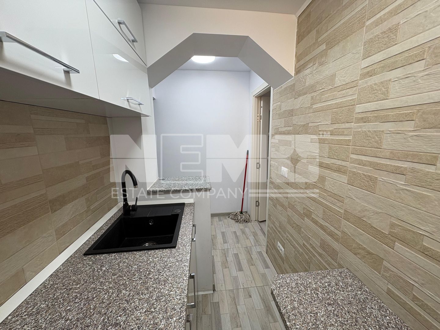Apartament 2 camere | Rădăuți | Zona Hurmuzachi | Etaj 4/4 - Poză 8