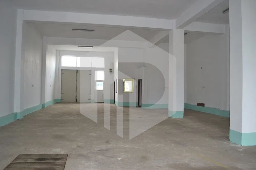 Spatiu Comercial - Terezian - 400mpu - 577mp Teren - Parcare proprie - Poză 4