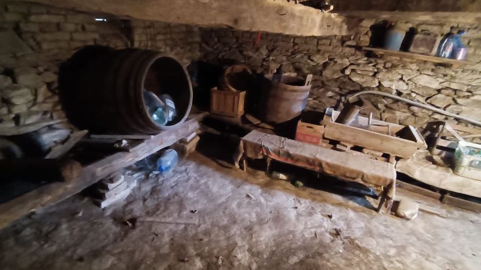 🏡  Teren generos cu Casă de Poveste în Șiria, Arad- Locație Rară - Poză 16