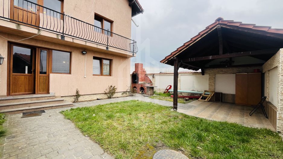 Casă de închiriat-Veterani - Poză 1