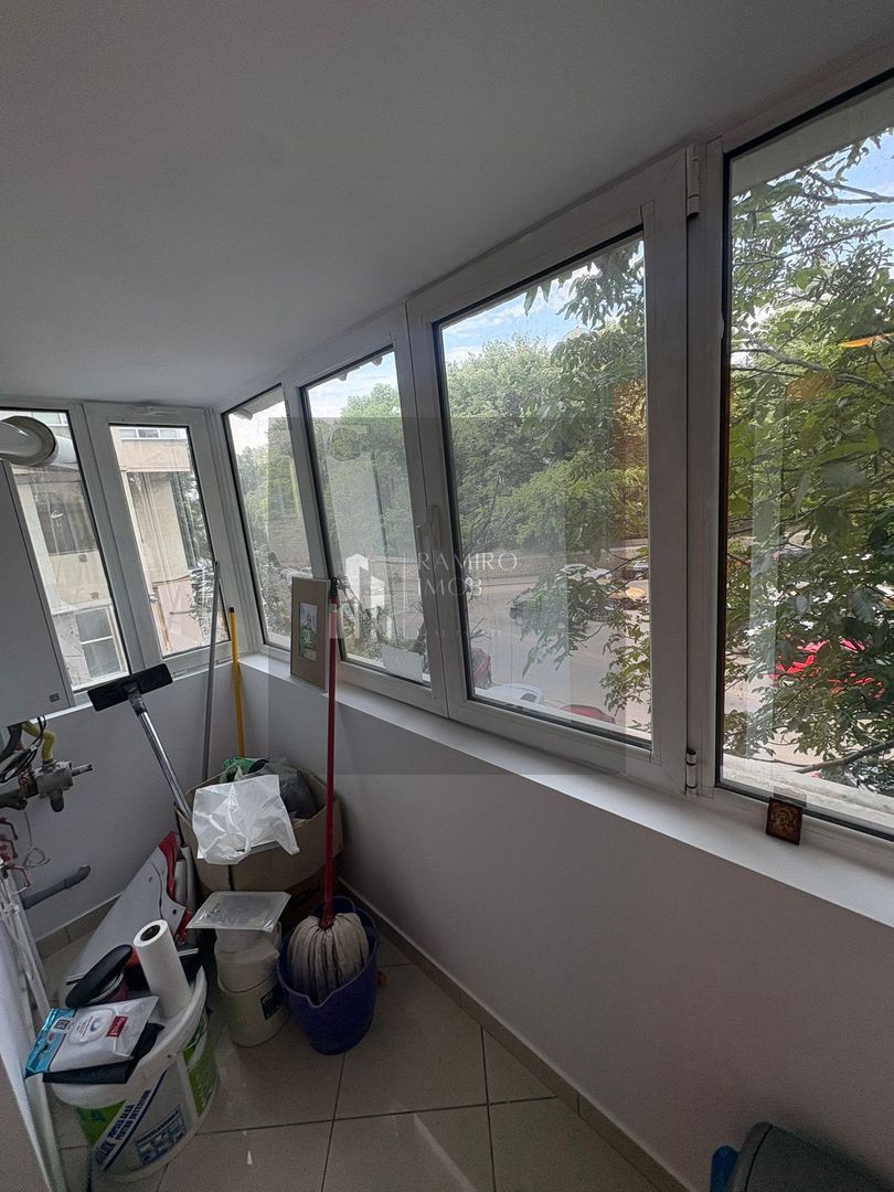 4 camere  etaj 1 /450 m METROU UNIRII - Poză 9