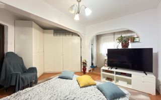 Apartament 2 camere decomandate | 52 mp | Etaj 1 | Renovat | Cetate - Poză 2