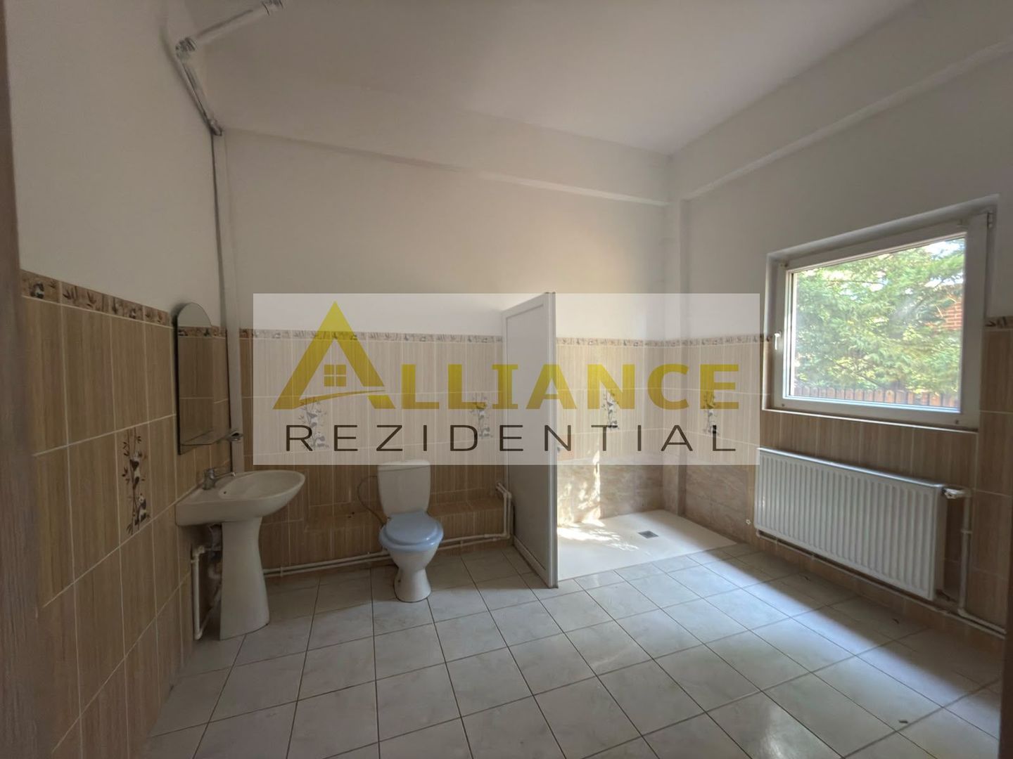 CASA INDIVIDUALA | 14 CAMERE | 640 MP UTILI | TEREN 1.550 MP | CATELU - Poză 14