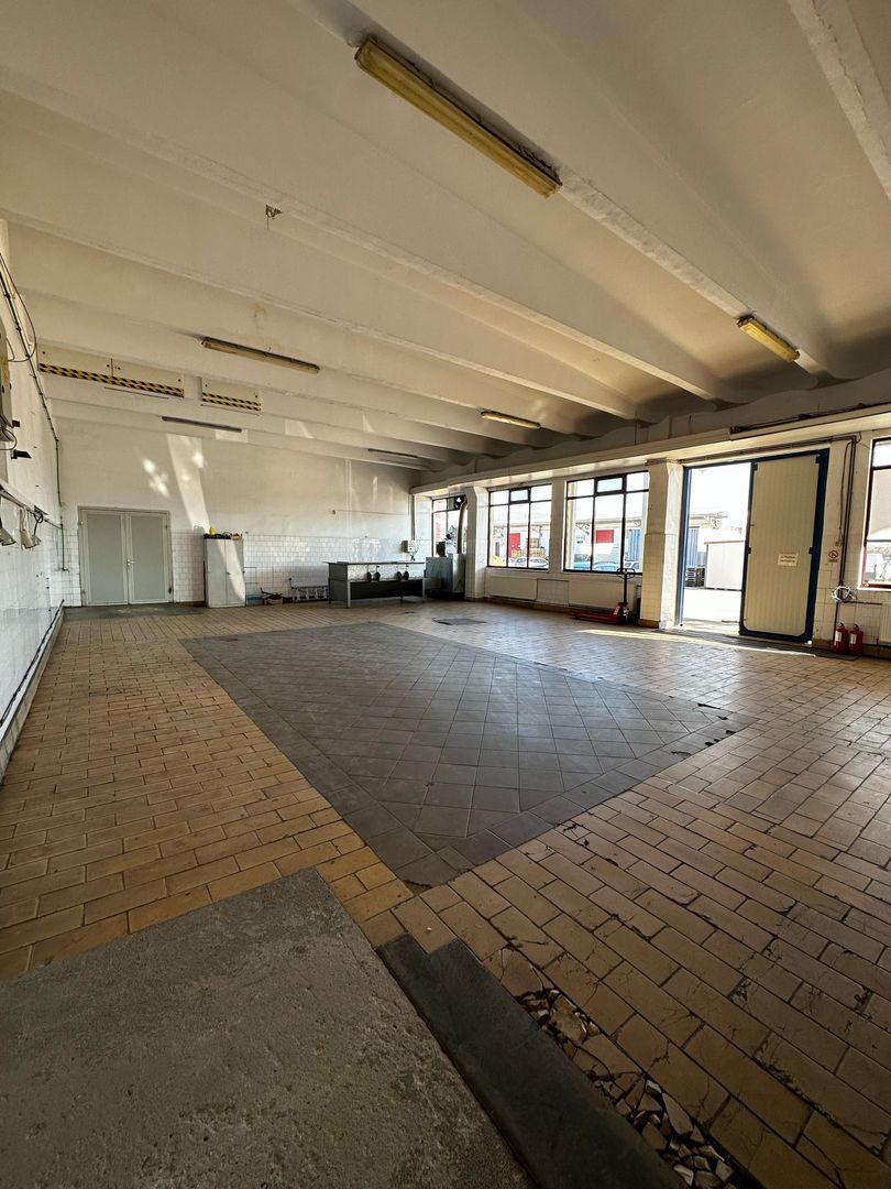 Complex industrial și logistic – aprox. 1.520 mp – spații frigorifice, - Poză 1