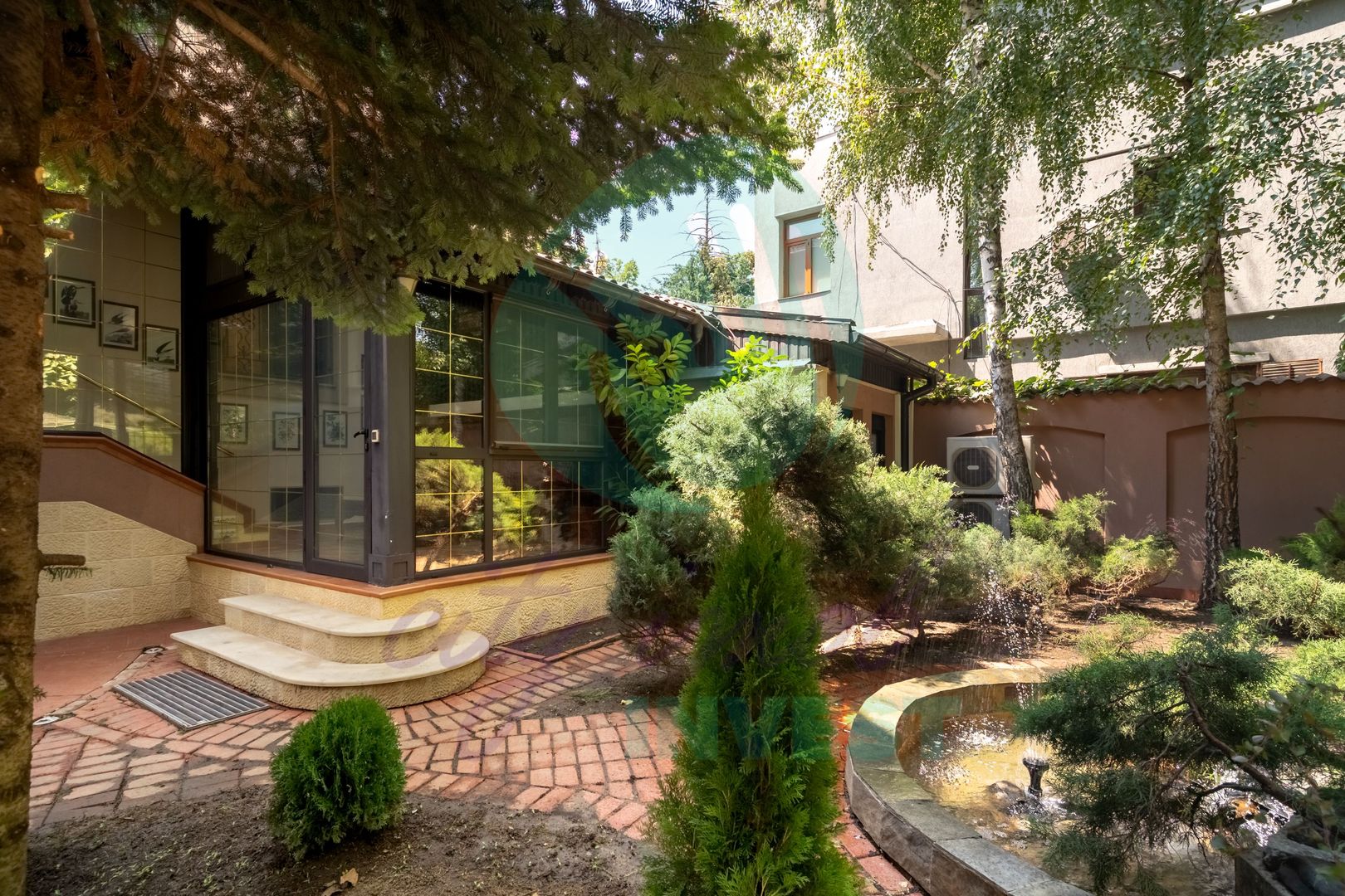 Vila eleganta si rara in cartierul Domenii - Poză 4