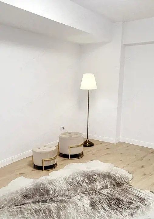 De Vanzare apartament 2 camere Cismigiu sect 1 - Poză 1