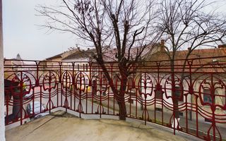 Apartament de 2 camere pe strada Episcopiei - Poză 2