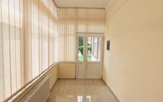 Casă cu destinație multiplă _ curte generoasă- Bălcescu - Poză 4