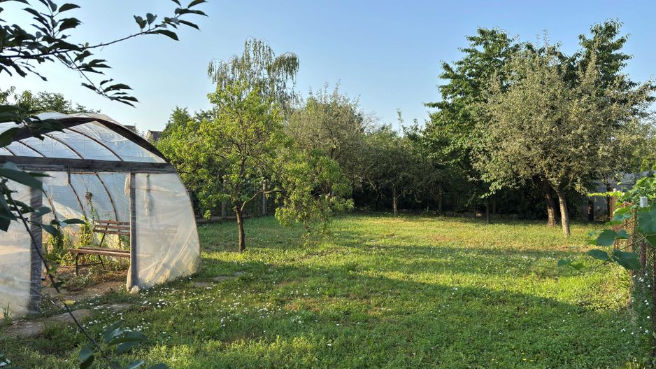 Casă deosebită cu grădină liniștită aproape de centru - Poză 3