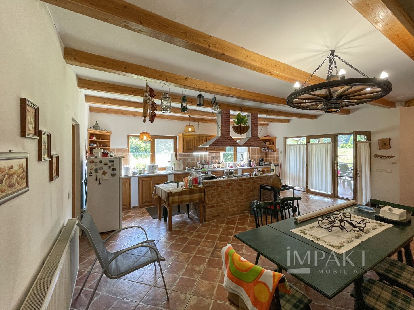 Vila superba 300mp + teren 1400mp & front la rau in Somesul Rece. - Poză 26