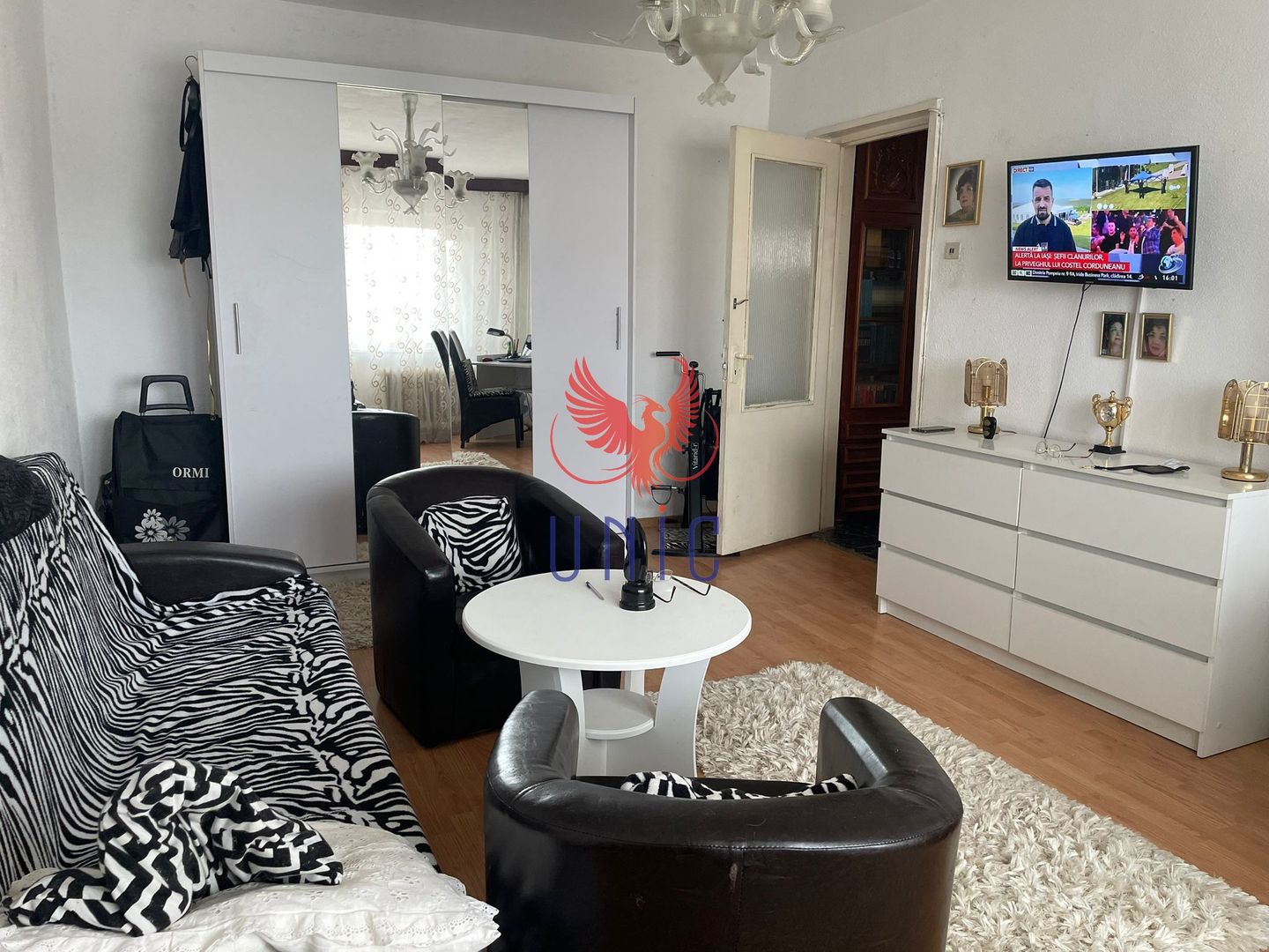 Oportunitate!! 2 decomandate - zona Ciuperca - Poză 1