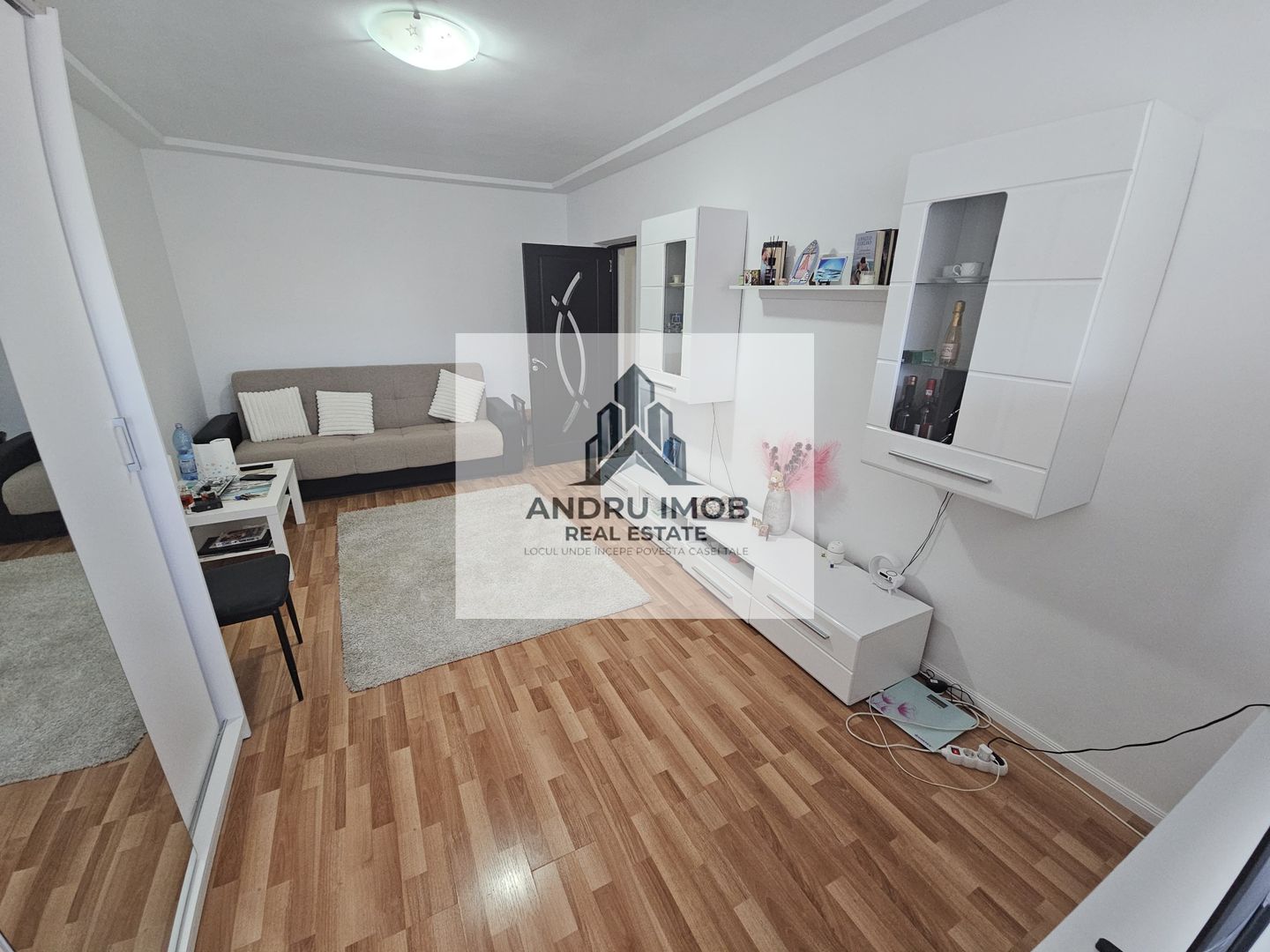 Apartament 3 camere/ Decomandat/ Metrou Dristor/ McDonalds - Poză 2