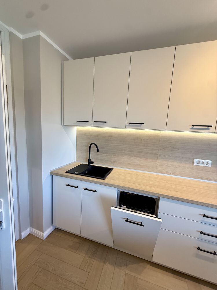 Studio 42 mp Vitan Mall, Prima Inchiriere, renovat - Poză 2