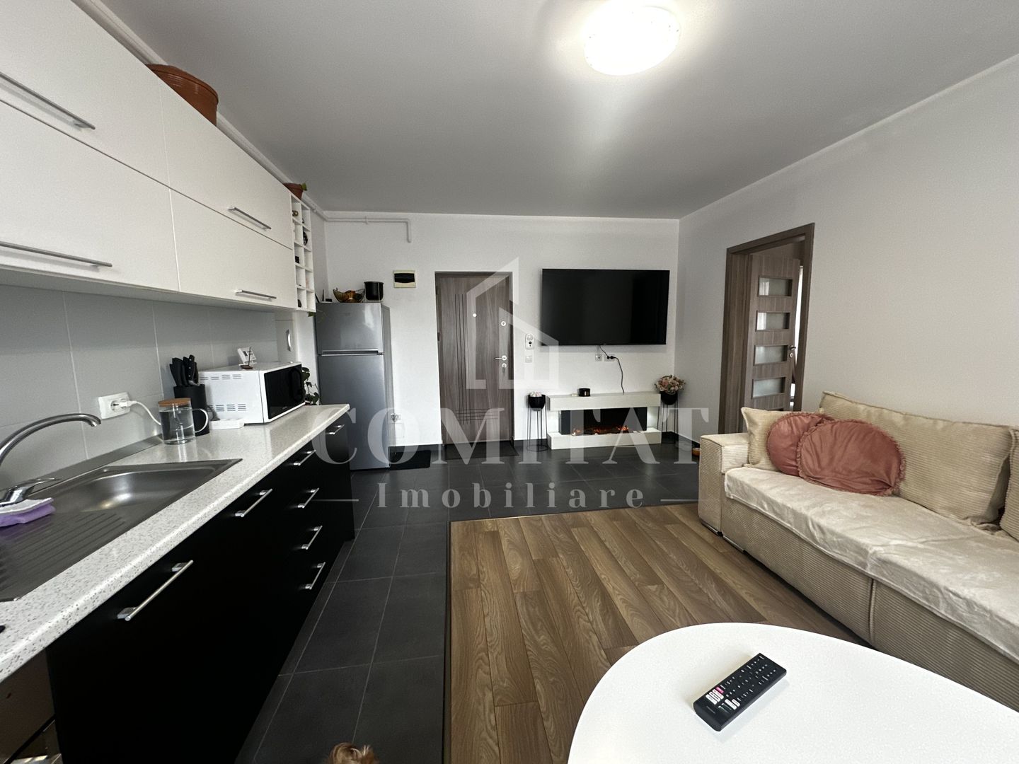 Apartament la cheie | 3 camere | Gradina | Zona str Stejarului - Poză 8