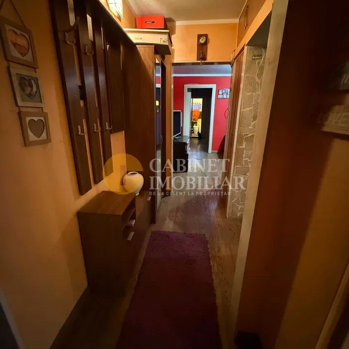 4 Camere Semidecomandat - Mobilat/Utilat  - Etaj 2 - Zona Mircea Cel Bătrân - Poză 7