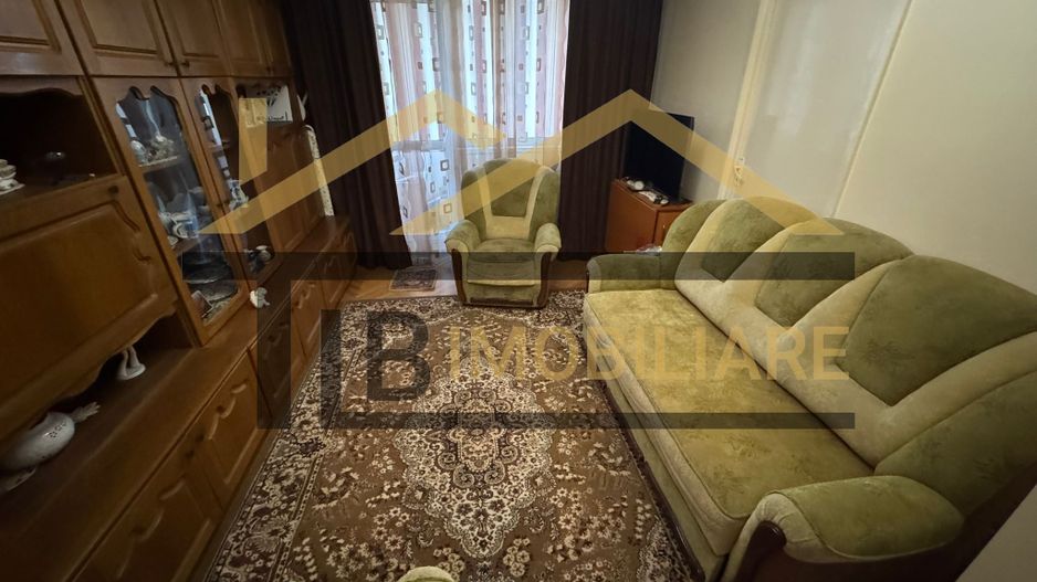 Apartament cu 3 camere, 50 mp, Zona Dambu Pietros - Poză 1