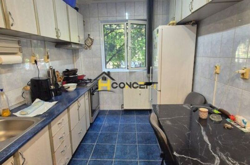 Alea Tomesti 3 camere decomandat Sector 4 - Poză 2