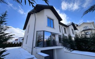 Vânzare, Duplex, 2 nivele, 4 camere, strada Aron Pumnul,Cricova - Poză 3