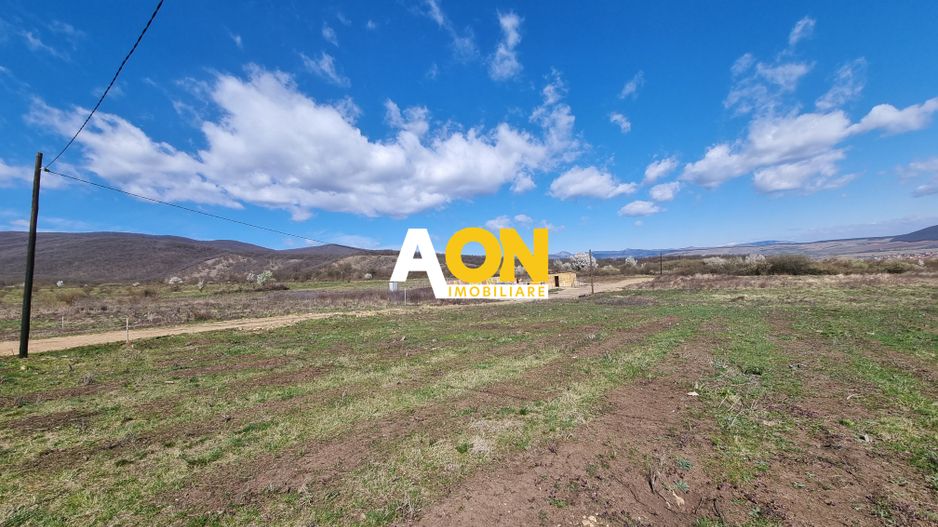 De vanzare 689mp teren intravilan, zona Podei - Poză 2