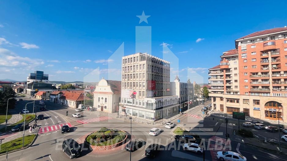 Apartament cu 4 camere, etaj 1 , Ultracentral - Poză 9