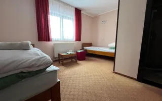 Pensiune + Casa | 626 MPU | Selimbar - Poză 24
