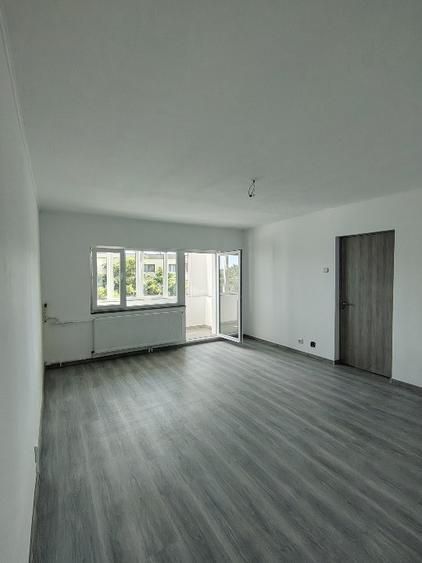 Vânzare Garsonieră 42 Mp Vitan Mall Complet Renovată Instalații Schimbate - Poză 3