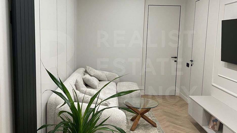 Chirie, apartament, 3 camere, str. Vasile Lupu, sectorul Buiucani - Poză 1