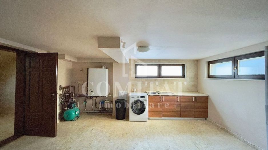 Vilă cu 6 camere de închiriat în cartierul Faget - Poză 24