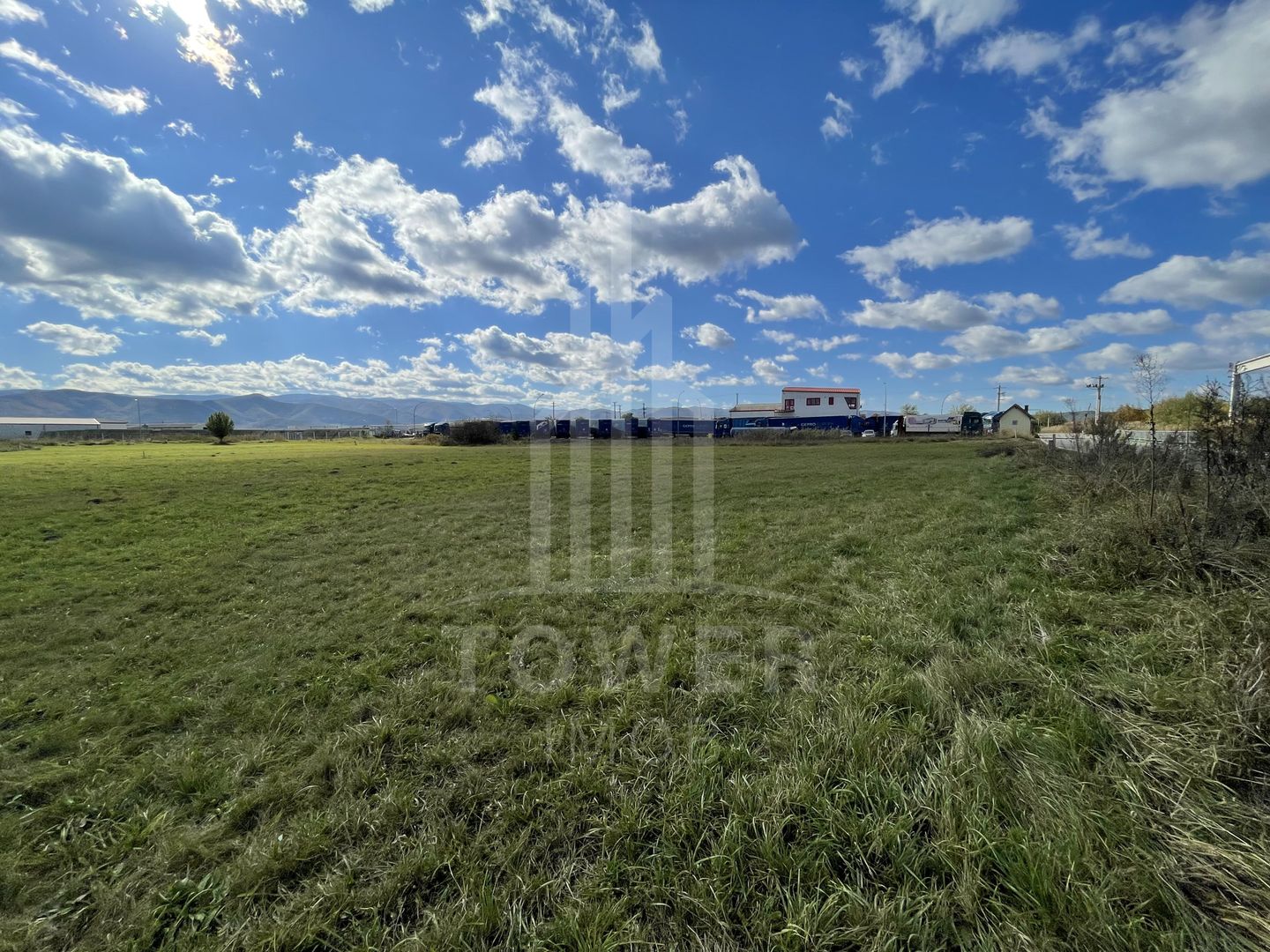 Teren industrial de vânzare în Cristian – 6.000 mp, deschidere la drum asfaltat - Poză 9