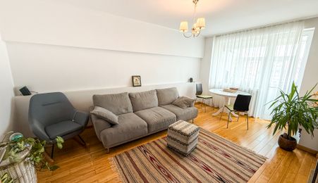 Apartament 3 Camere Modern | Metrou Râul Doamnei | însorit & Renovat